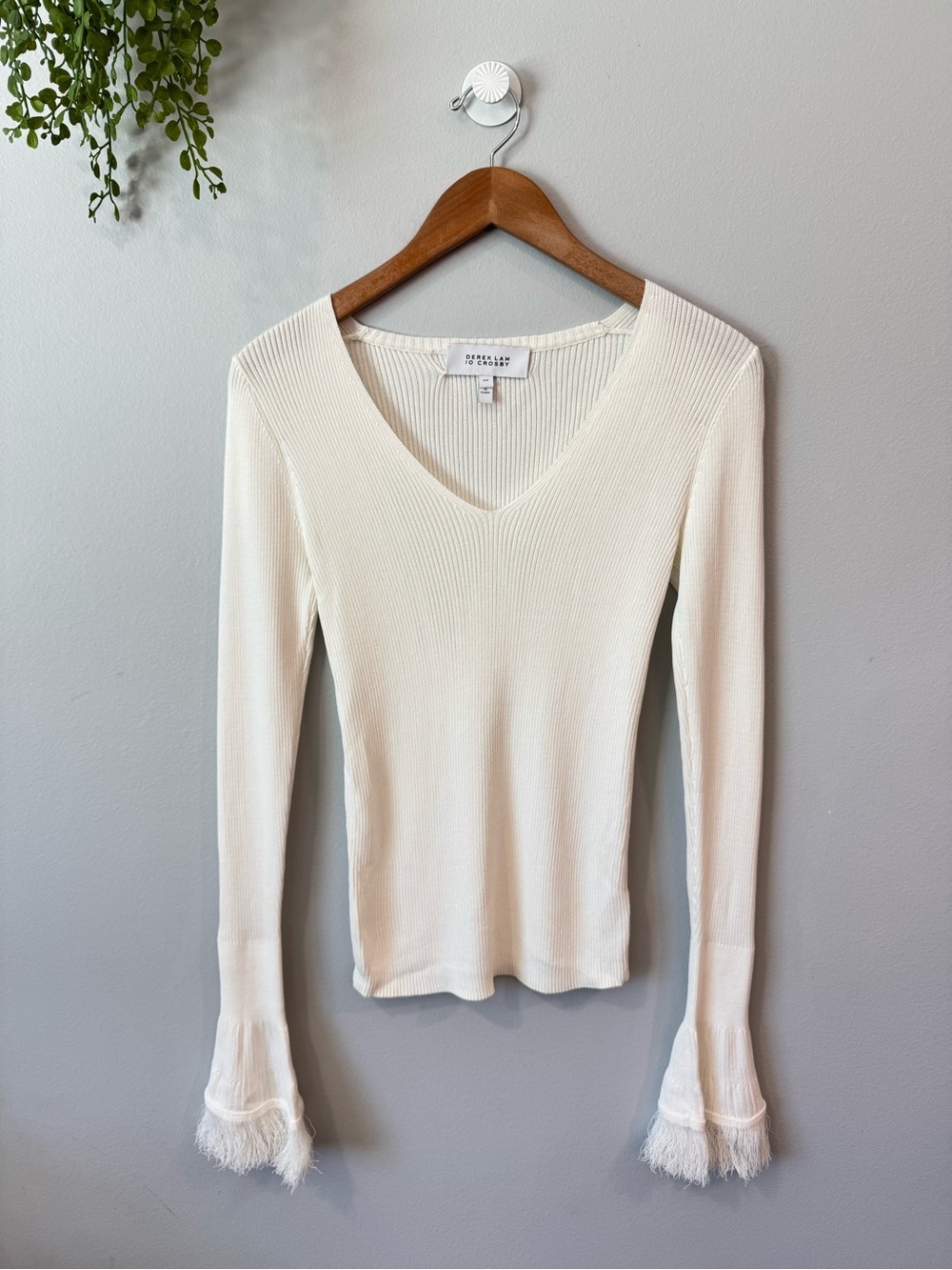 Derek Lam Cream Ribbed V-Neck Long Sleeve Top with Feather Cuffs Sz S